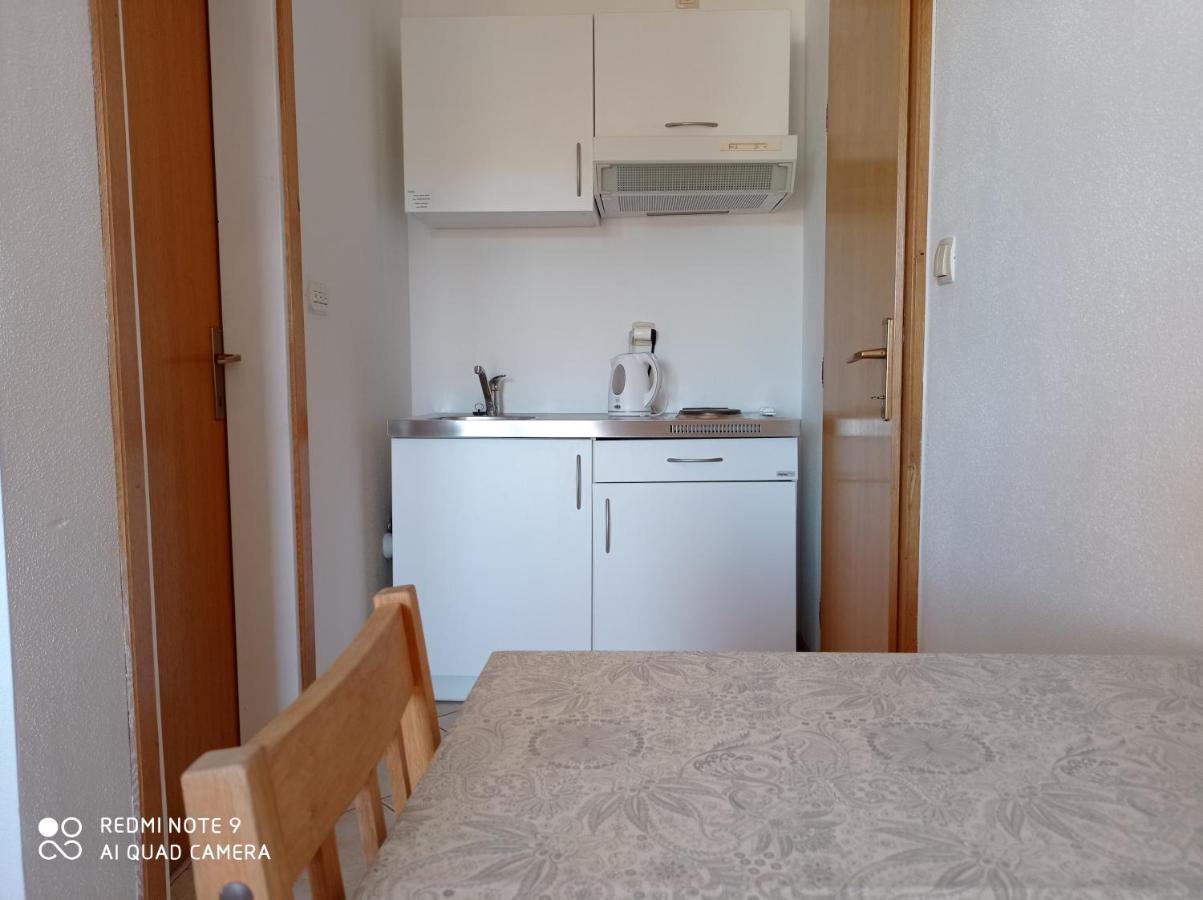 Studio Apartment With Balcony トロギール エクステリア 写真