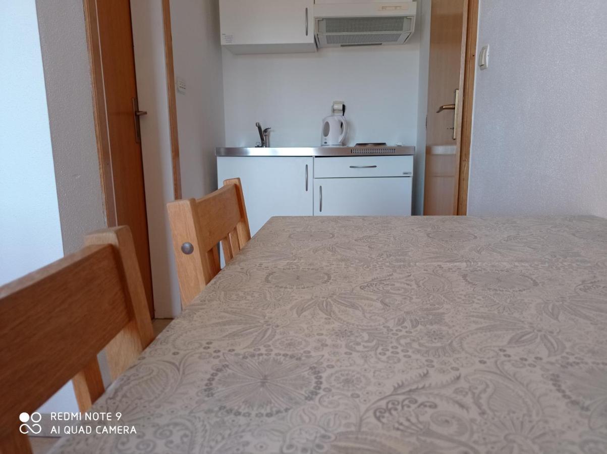 Studio Apartment With Balcony トロギール エクステリア 写真